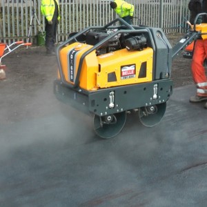 Walec wibracyjny dwubębnowy Altrad Belle TDX 650 A - odkryty, Kubota